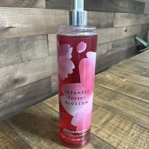 Bath and Body Works: Japanese Cherry Blossom Mist (8 FL OZ) No Lid
